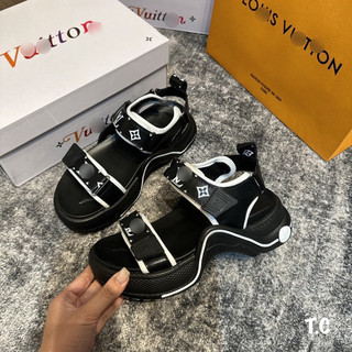 Sandal quai dán hoạ tiết
