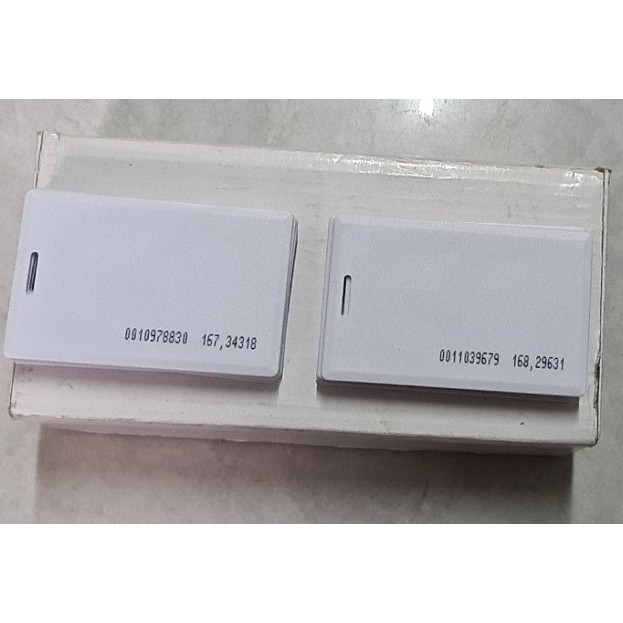 Bộ 10 thẻ chấm công bằng từ 0.8mm ( cảm ứng mõng)