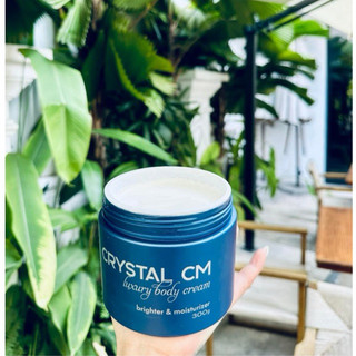 (TẶNG  1 TẮM TRẮNG CRYSTAL )Kem dưỡng trắng da Crystal CHu Hằng(KEM NGÀY- MẪU MỚI NHẤT)