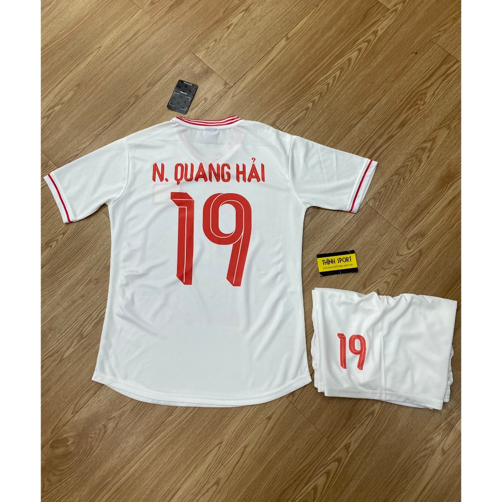 Áo Đá Banh, Áo Bóng Đá Vải Thun Mè Việt Nam Trắng In Sẵn Tên Số Theo Yêu Cầu