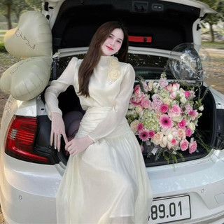 JENNYCLOSET • SET 2 CHI TIẾT : Áo sơ mi voan tơ cao cấp (TẶNG KÈM 2 HOA CÀI)+ Chân váy dài nhiều  lớp công chúa