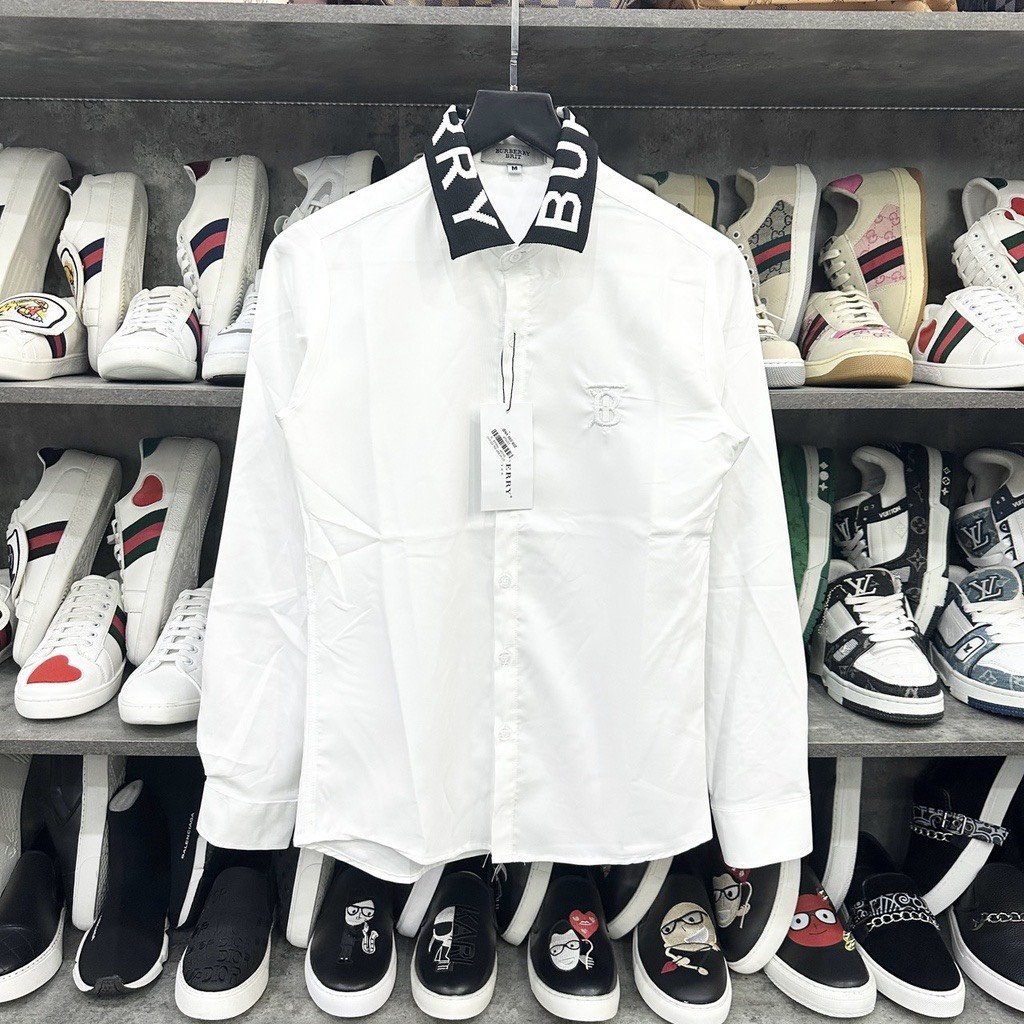 Áo sơ mi  nam  nữ Burberry dài tay cổ đen dệt chữ thêu logo  phong cách 2024