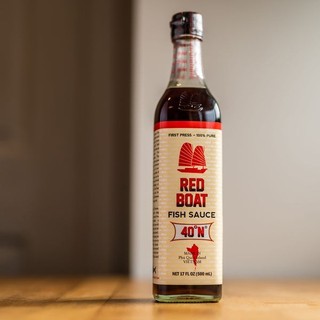 Nước mắm Red Boat 40N độ đạm tự nhiên