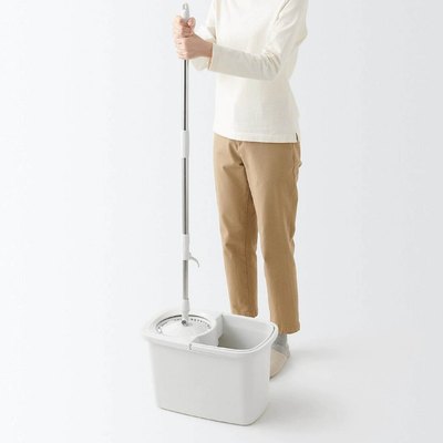 Bộ Dụng Cụ Lau Nhà Nhựa Tái Chế MUJI