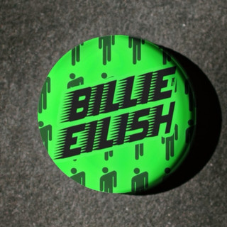 Huy hiệu Billie Eilish 🥑