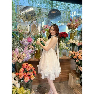 ĐẦM CỔ YẾM HỞ LƯNG KẾT HOA