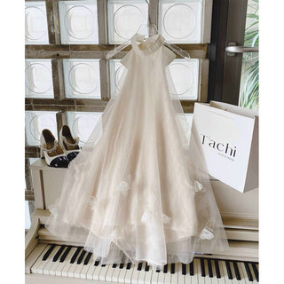ĐẦM CỔ YẾM HỞ LƯNG KẾT HOA