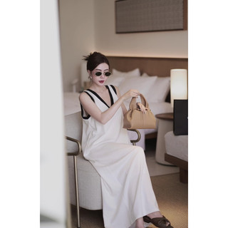 váy cổ V dáng suông dài phối viền su tkcc 𝐜𝐡𝐮𝐚̂̉𝐧 𝐀𝐒𝐇𝐘𝐋𝐄𝐘