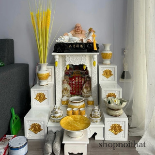 Khám thờ thần tài gỗ tự nhiên cực kì chắc chắn giá hợp lí , bàn thờ thần tài