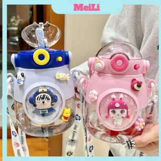 Bình Nước Cô Gái cho bé (900ml) -  Bình Nước Nhựa Hoạ Tiết Hoạt Hình Có Ống Hút Dây Đeo Và Sticker 3D.