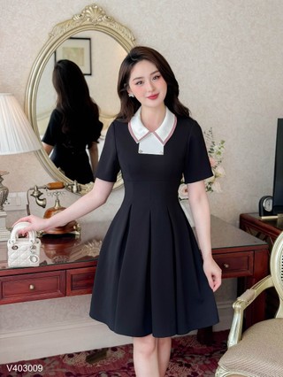 Váy nữ dáng xòe phối cổ đức Charme 403009