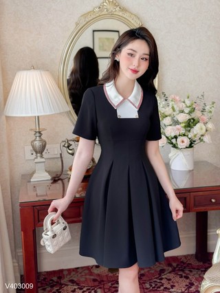 Váy nữ dáng xòe phối cổ đức Charme 403009