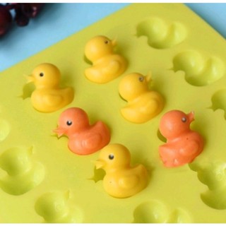 Khuôn silicon 16 chú vịt con 3 cm dễ thương làm thạch rau câu, socola, kẹo dẻo, kẹo chip 3 cm