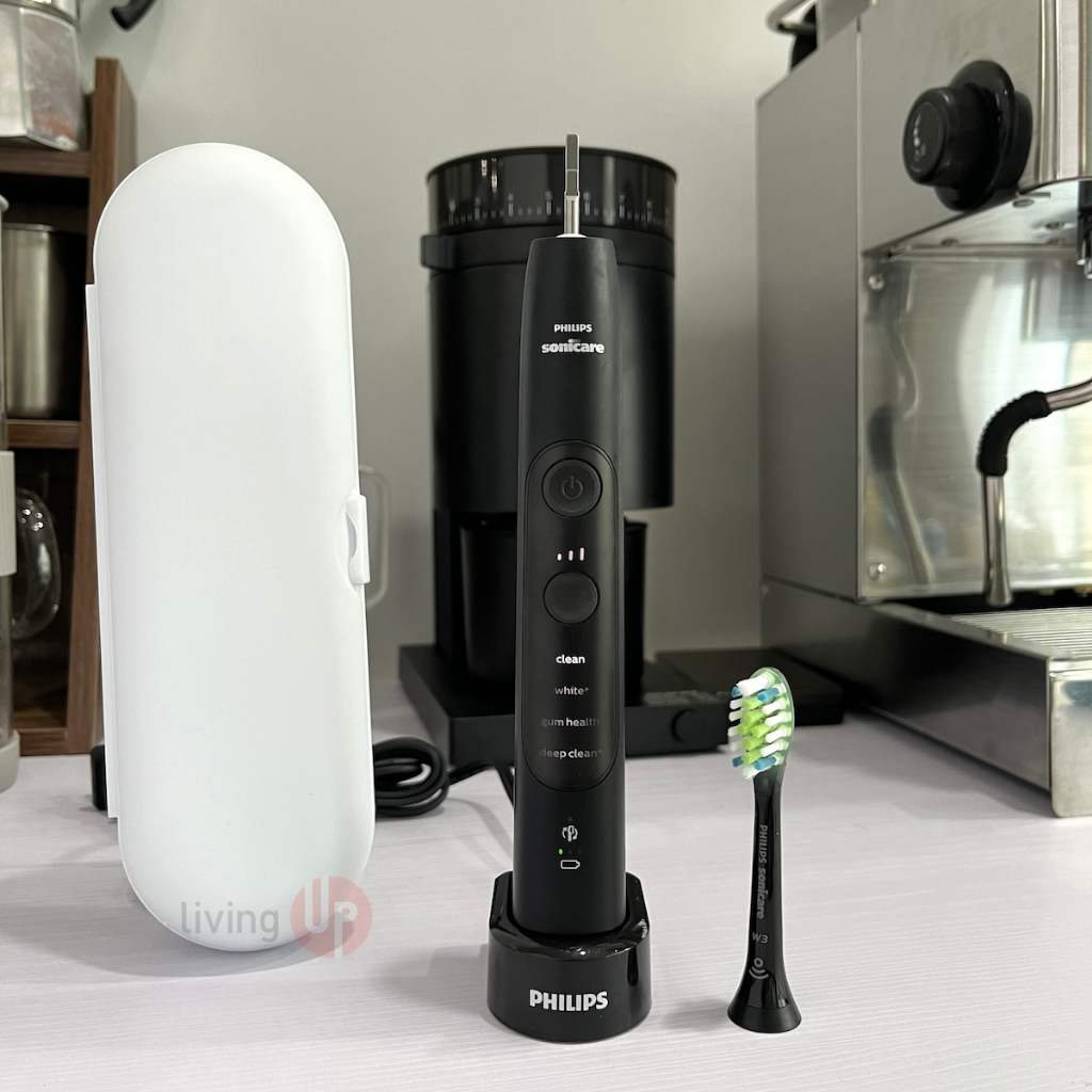 Bàn chải điện Philips Sonicare ExpertClean 7700 HX962 hàng trưng bày