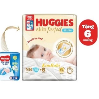 Bỉm - Tã dán sơ sinh Huggies mẫu mới size NB - 70 +6 miếng (Cho bé dưới 5kg)