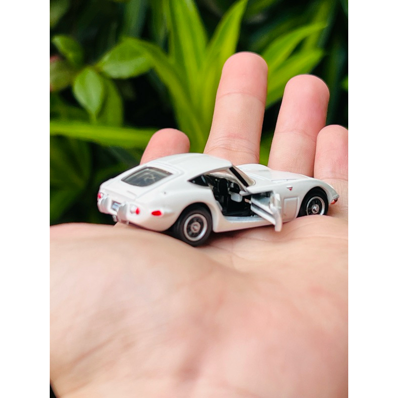 Hobby Store xe mô hình Tomica Premium Toyota 2000GT