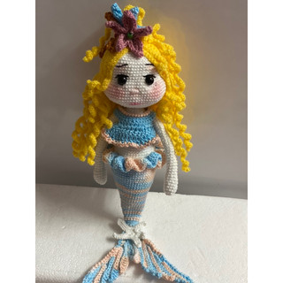Búp bê người cá handmade được móc từ sợi dệt