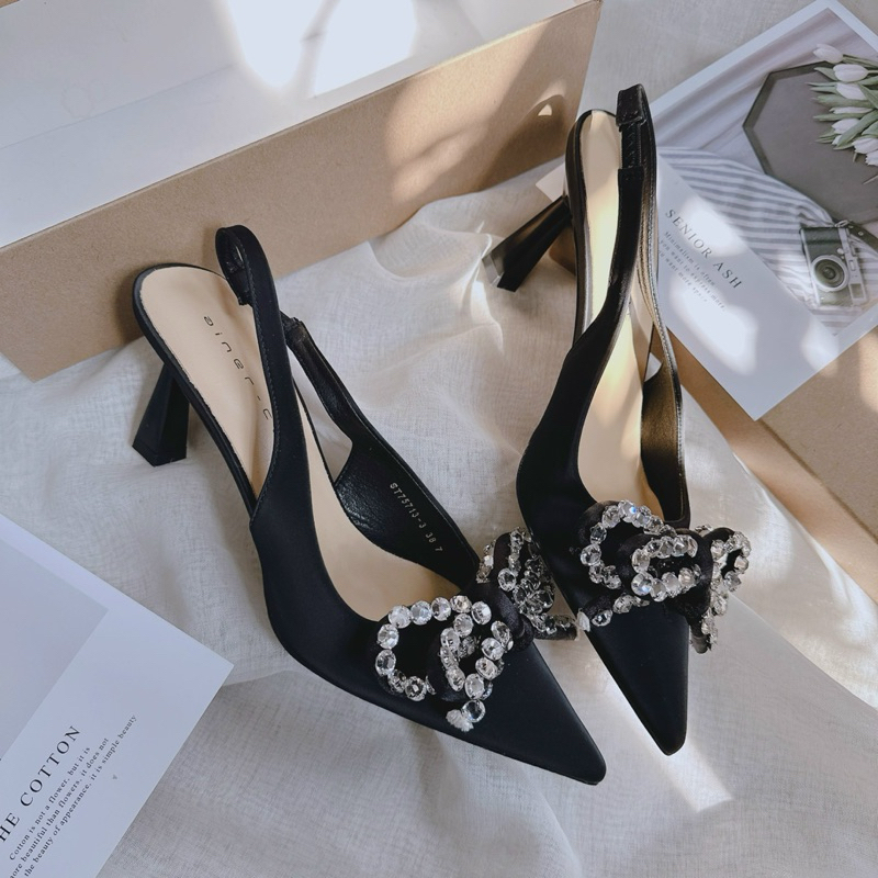 GÓT MŨI NHỌN NƠ ĐÁ 8P - GD817258