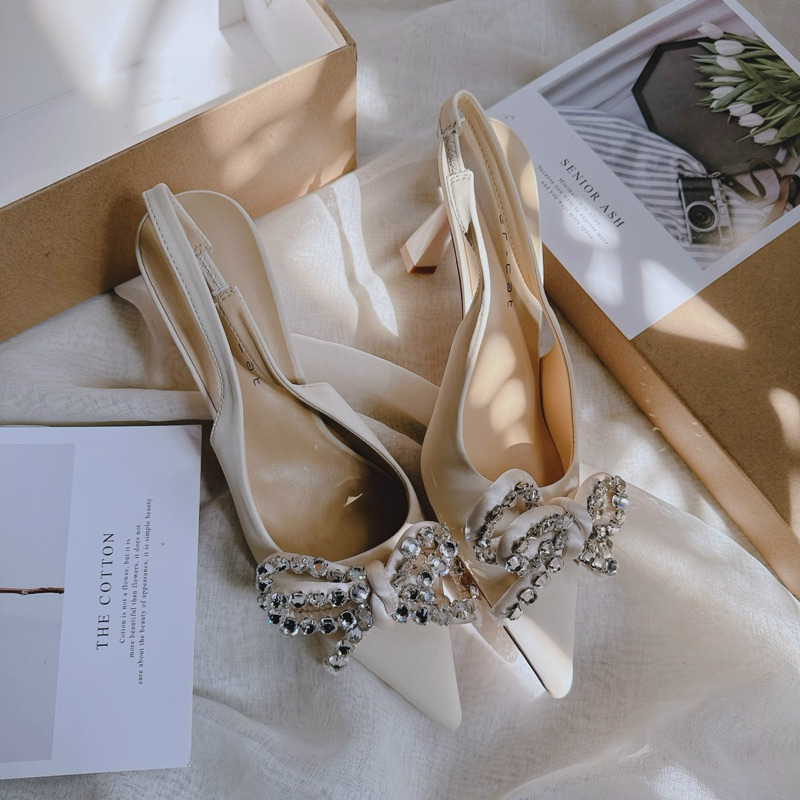 GÓT MŨI NHỌN NƠ ĐÁ 8P - GD817258