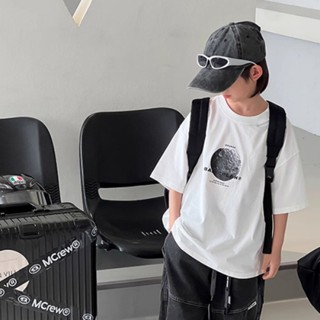 AOC24_08 Áo Thun Bé Trai Trắng In Hình Tối Giản Phong Cách Basic Áo Cho Bé Trai Từ 15kg Đến 32kg