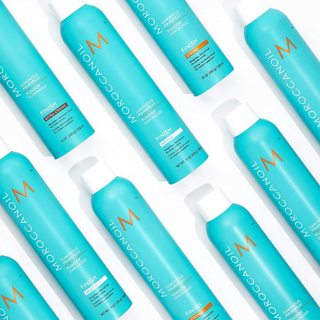 Gôm xịt giữ nếp tóc Moroccanoil 330ML
