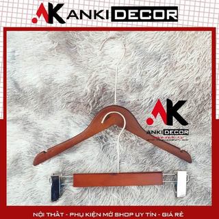 Móc treo quần áo gỗ | móc gỗ người lớn nữ nâu Anki Decor