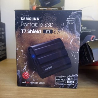 Ổ cứng di động SSD Samsung T7 SHIELD 1TB / 2TB - Màu Đen