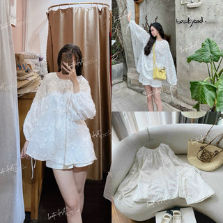 Set doll trắng xô hoa nổi + short