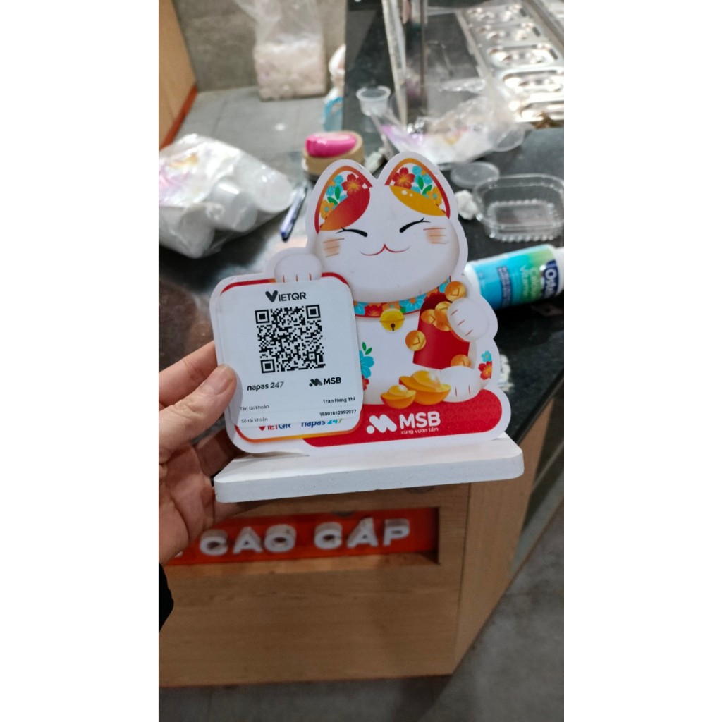 Mã QR CODE để bàn,Fomex bảng quét Qr Code mèo thần tài để bàn -in Theo Yêu Cầu.
