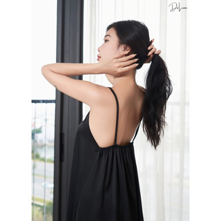 Đầm 2 Dây Cổ Yếm Lụa Latin Hàn Cao Cấp DELINN Đầm Ngủ Lụa 2 Dây Đỏ Đen Quyến Rũ Cho Nàng