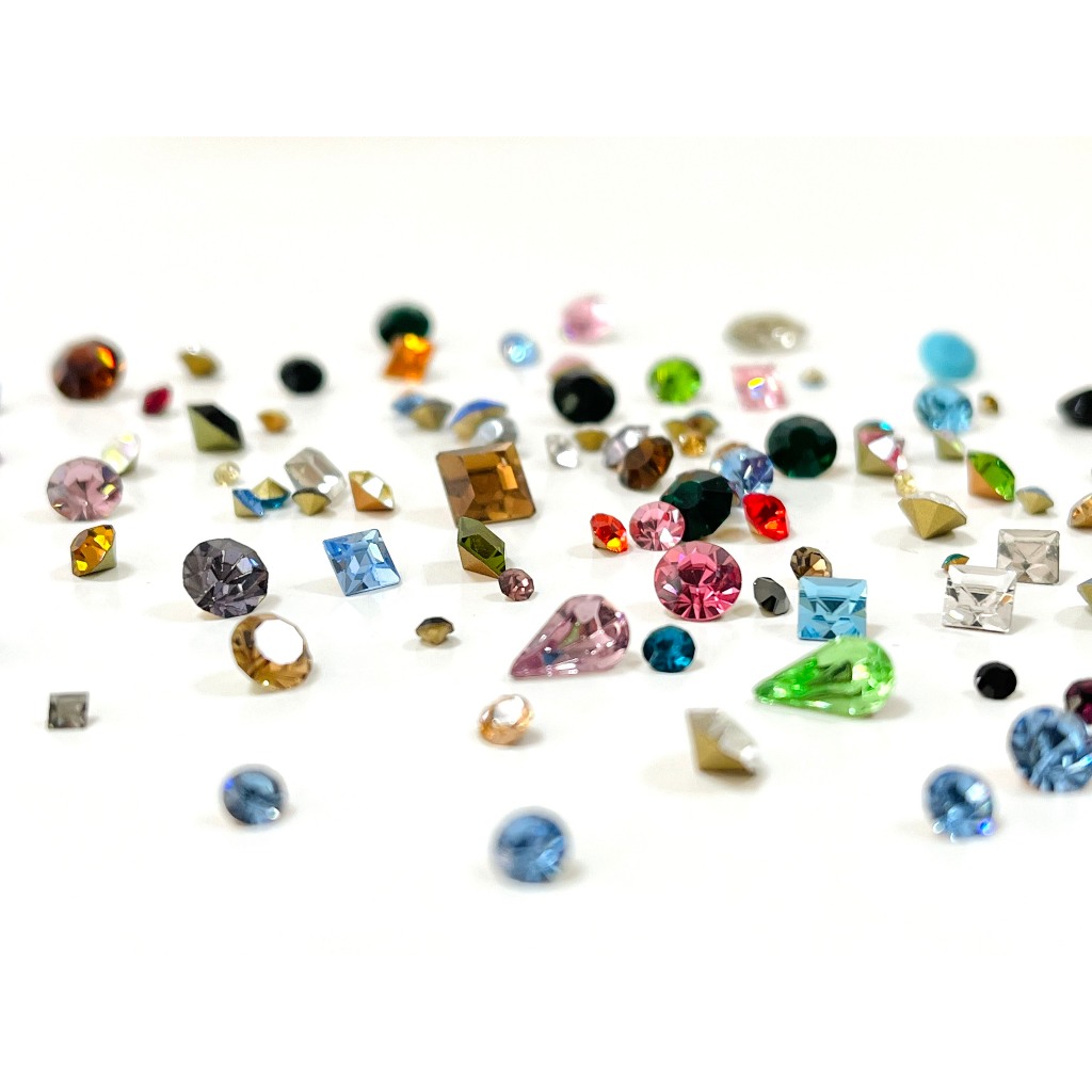 50g Đá pha lê mini đáy nhọn mix size 1.5mm - 7mm (China, Czech, Australia)