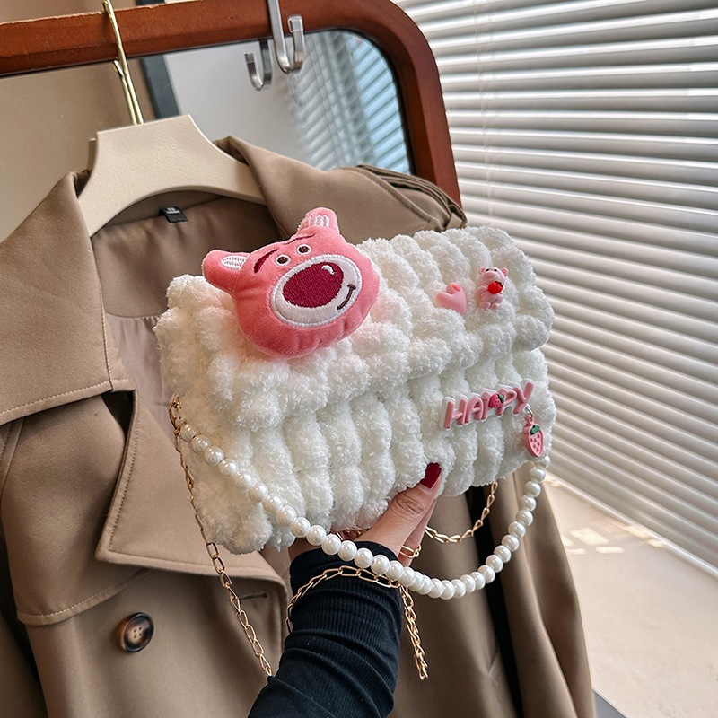 Túi len tự đan gấu dâu. túi handmade tự đan bông bi phong cách Hàn Quốc