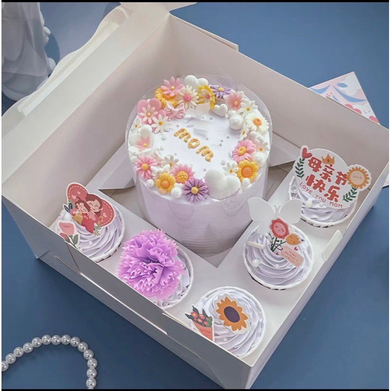 Hộp Cupcake 6 trong 1 ( 5 cupcake + 1 bánh gato)