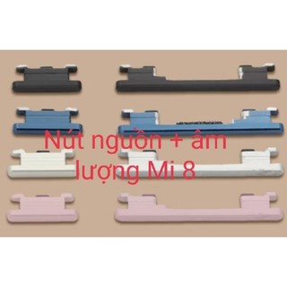 Nút nguồn , nút âm lượng , nút bấm mi 8