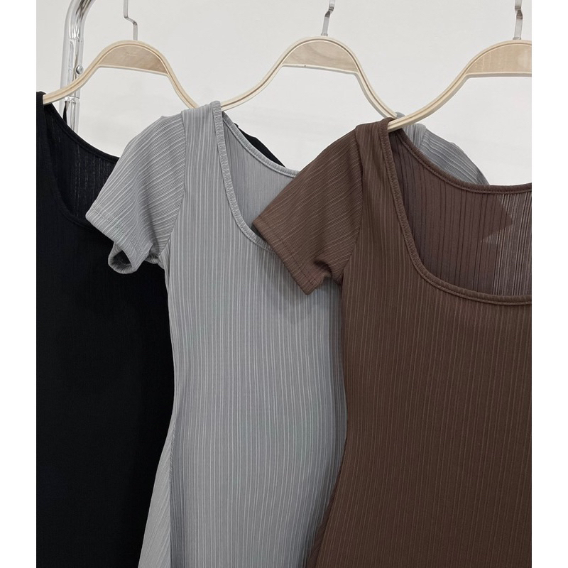 Đầm body nữ tay ngắn cổ vuông, váy nữ dáng ngắn xoè A chất gân thái mềm mịn co dãn ôm body tôn dáng HV399 | BigBuy360 - bigbuy360.vn