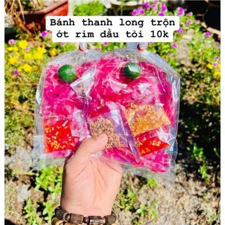 Bánh tráng thanh long trộn ớt rim dầu tỏi