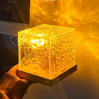 Đèn ngủ 3d kiểu ngọn lửa xoay được sáng tạo cạnh giường phòng ngủ không gian lãng mạn đa sắc màu trang trí decor phòng