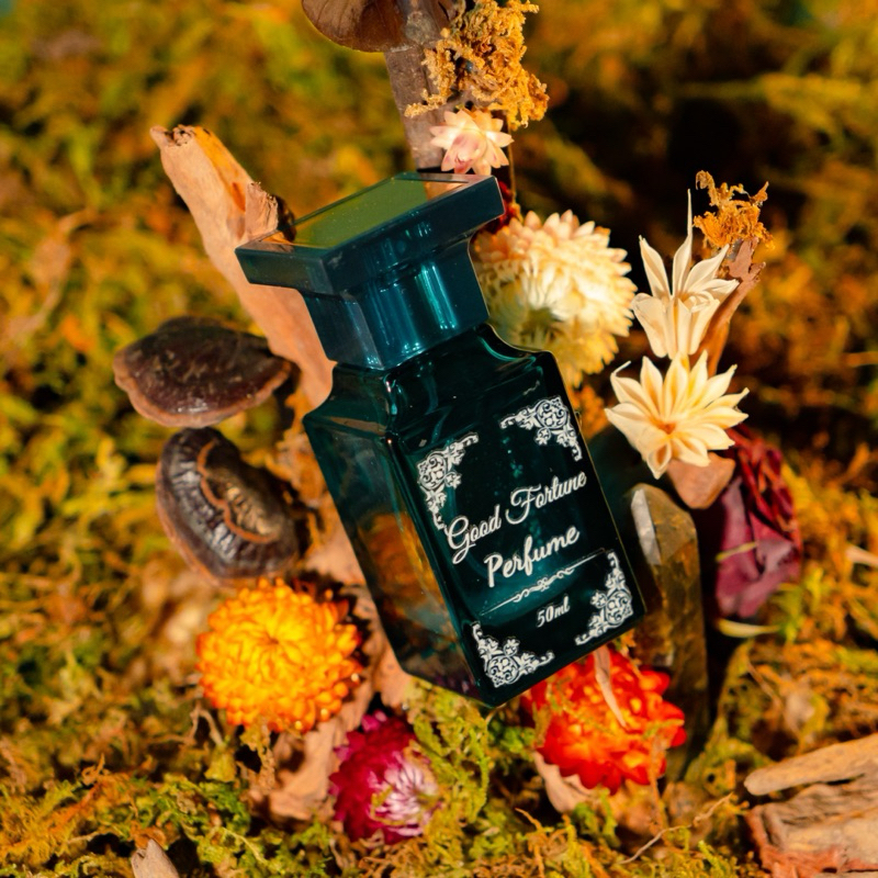 Spell Nước Hoa Quyến Rũ và Thu Hút Người Yêu