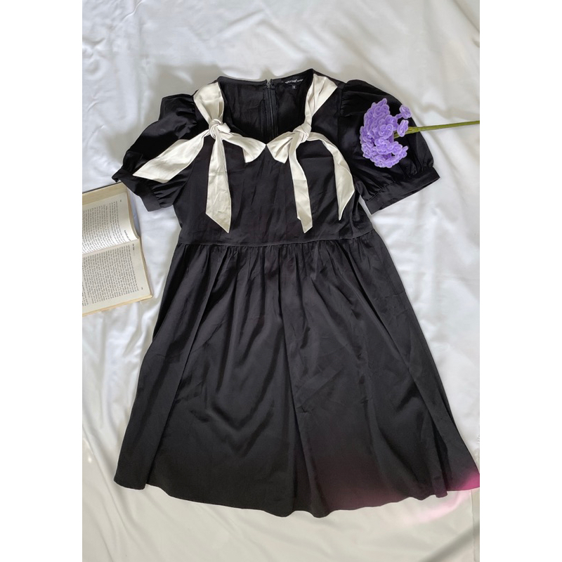 đầm đen dáng babydoll