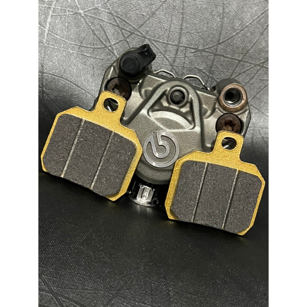 Cặp Bố thắng heo dầu Brembo, adelin, Fando 2 pis đối xứng