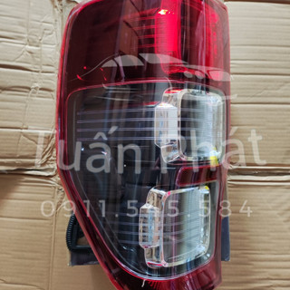 Đèn hậu ford ranger wildtrak