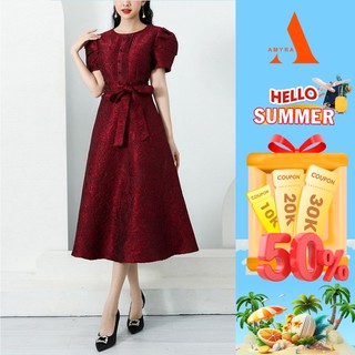 Váy Dự Tiệc Trung Niên Sang Trọng Gấm Đỏ AMYRA,Thiết Kế Dáng Dài Xòe Tay Phồng,Xếp Ly Ngực Dây Eo Cao Cấp Đi Tiệc DA164