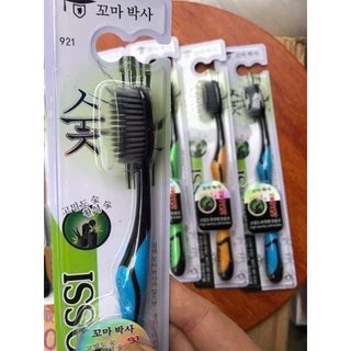 Bàn chải đánh răng than tre Hàn quốc Bossi