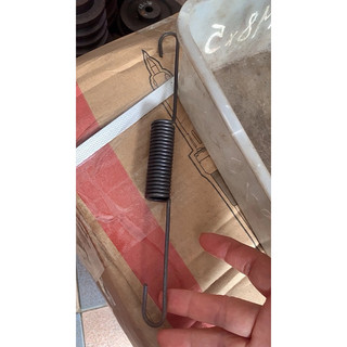 Lò xo phanh (lò xo kéo phi 20 sợi 3mm dài tổng 240mm)👍👍👍