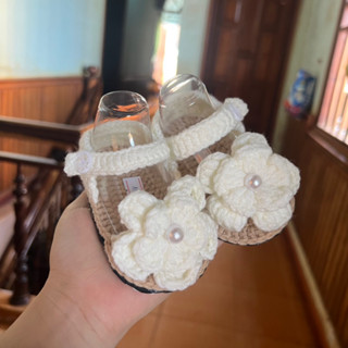 dép quai hậu hoa trà trắng cho bé