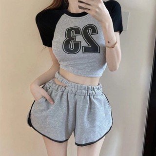 Áo thun raplan in số 23 form croptop