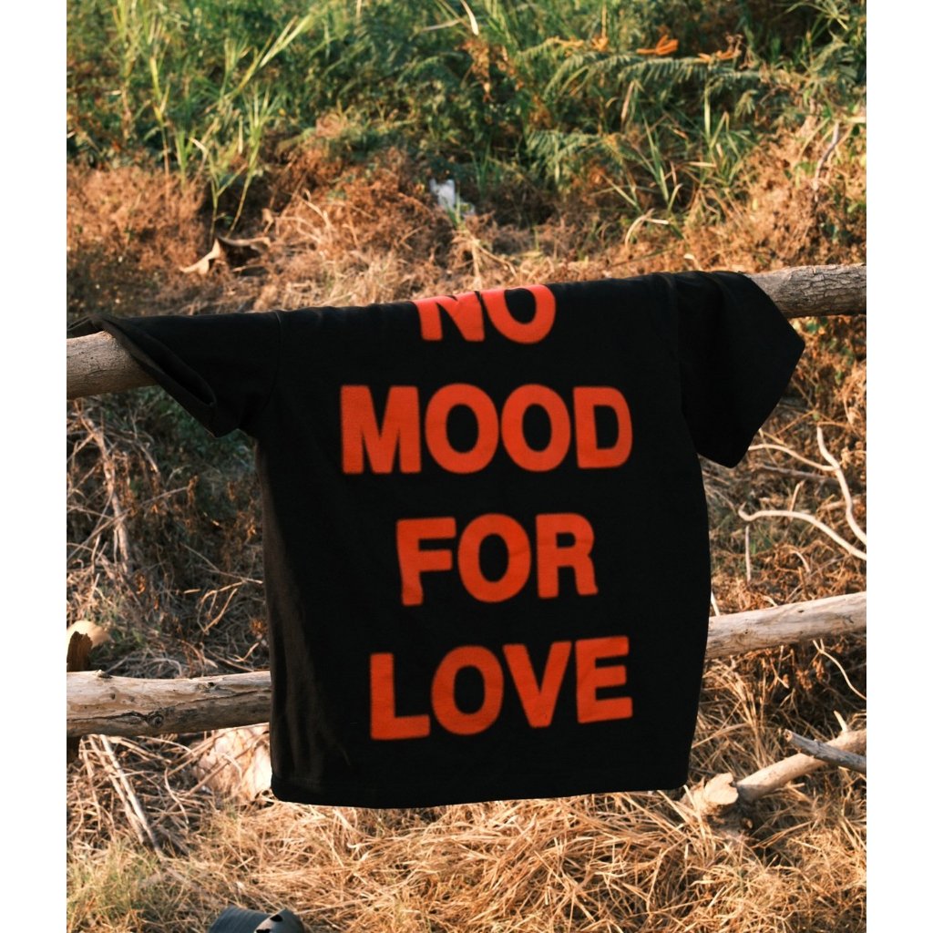 Áo Thun Ngắn Tay OFFONOFF NO MOOD FOR LOVE TSHIRT - Black