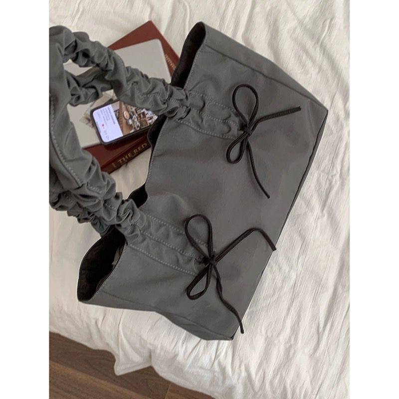 (ORDER) Túi xách đeo chéo size lớn vibe Han So Hee