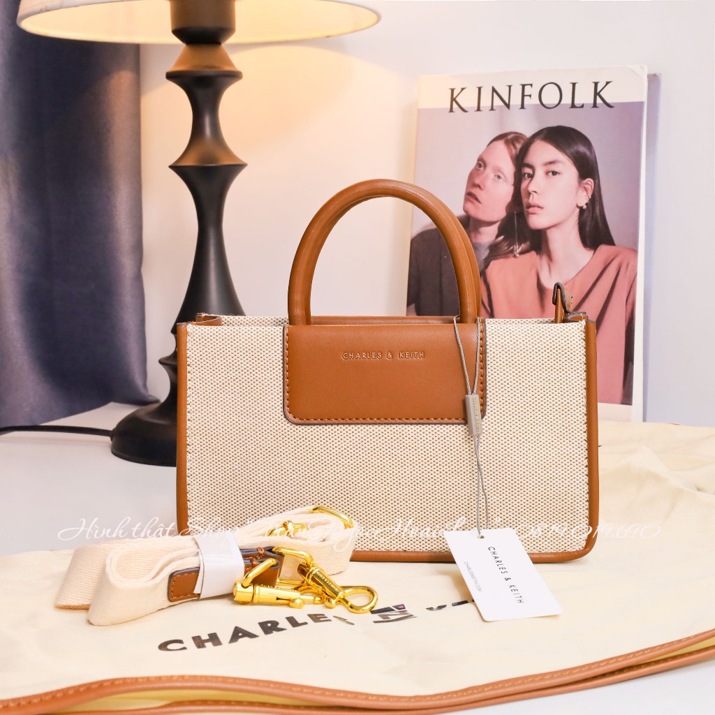 Túi xách tay + đeo chéo size 21cm thiết kế giản dị,thanh lịch CK2-31220022