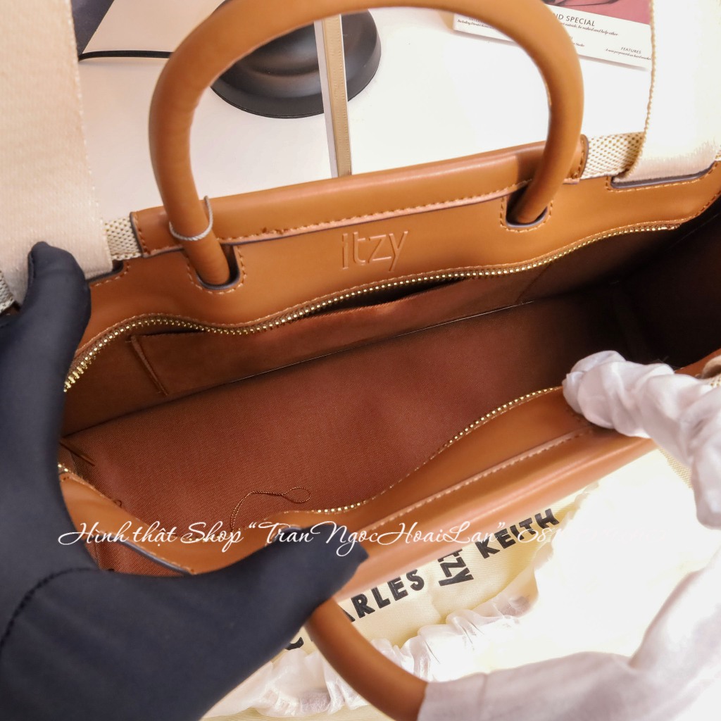 Túi xách tay + đeo chéo size 21cm thiết kế giản dị,thanh lịch CK2-31220022